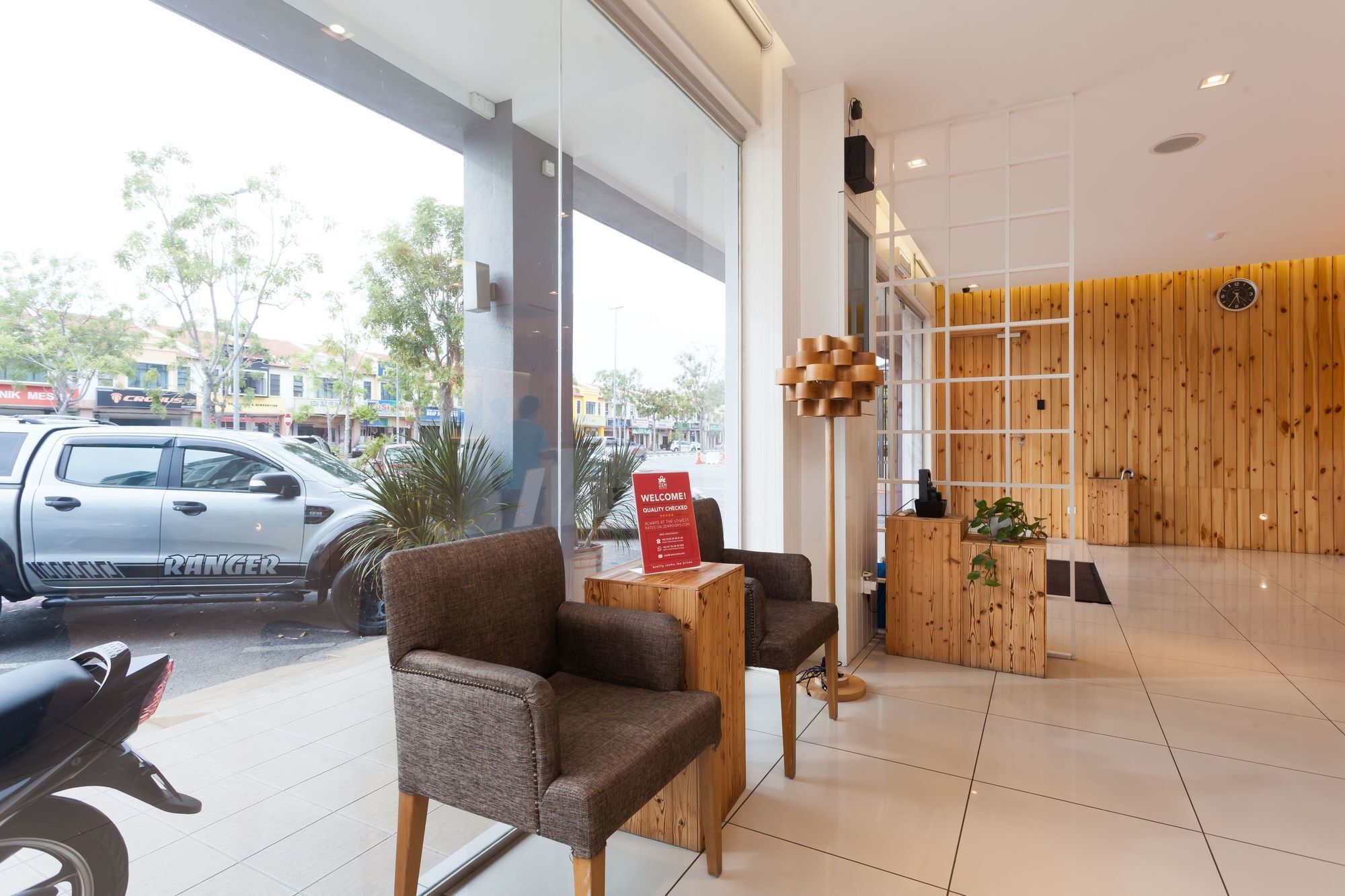 Zen Rooms Pertam Jaya Malacca Exterior foto