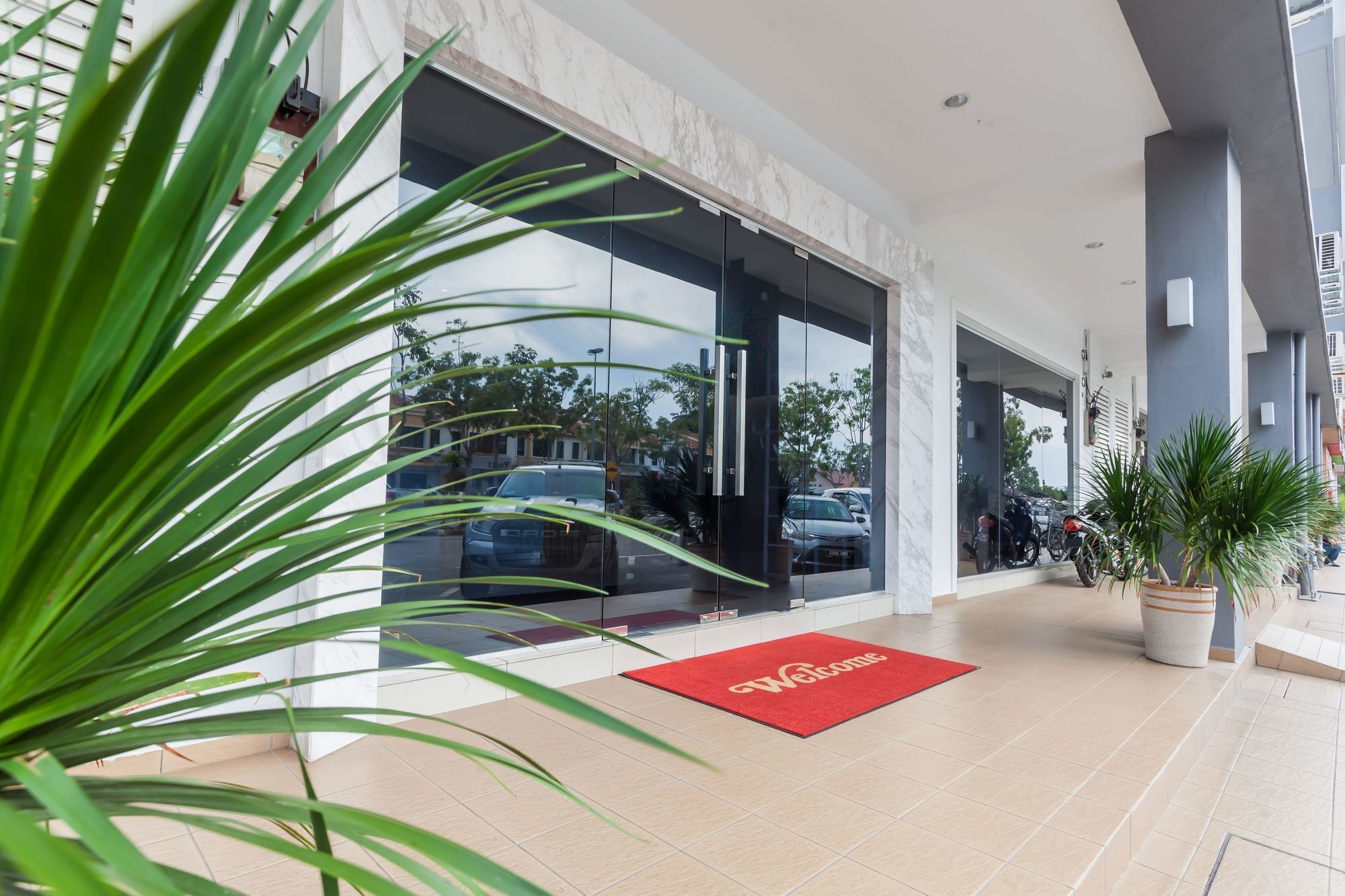Zen Rooms Pertam Jaya Malacca Exterior foto
